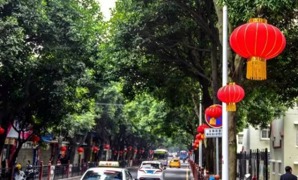 集美已開(kāi)啟春節(jié)模式，就要這么美美美！