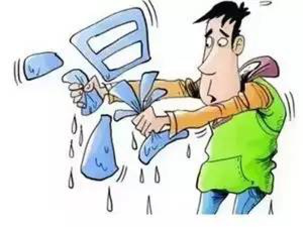 最近在廈門要特別當心濕熱入侵，長痘、肌肉酸、沒胃口…都可能是它惹的