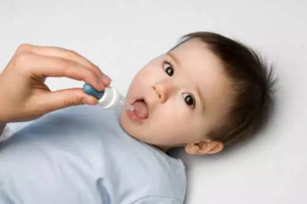 孩子腹瀉后吃止瀉藥、喝白開水，居然都是錯的！兒科博士詳解護理步驟