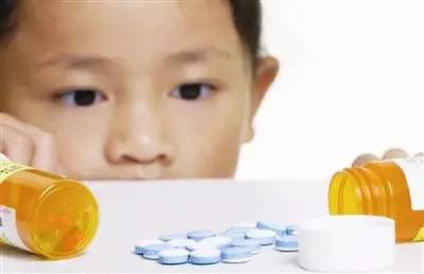 孩子腹瀉后吃止瀉藥、喝白開水，居然都是錯的！兒科博士詳解護理步驟