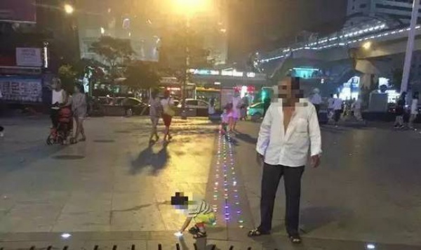 這東西196℃！廈門滿大街都是！千萬(wàn)別摸它！