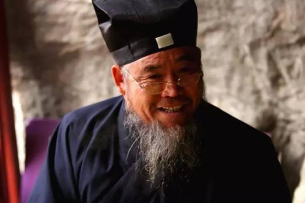 白發(fā)與身體的關(guān)系，后悔知道太晚了！