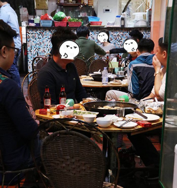 默默開了13年，這家正宗老廈門的煸豆干，不少人專程開豪車來吃！