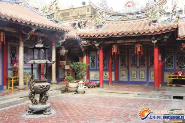 翔安珩厝西王的石湖前靈慈宮-媽祖