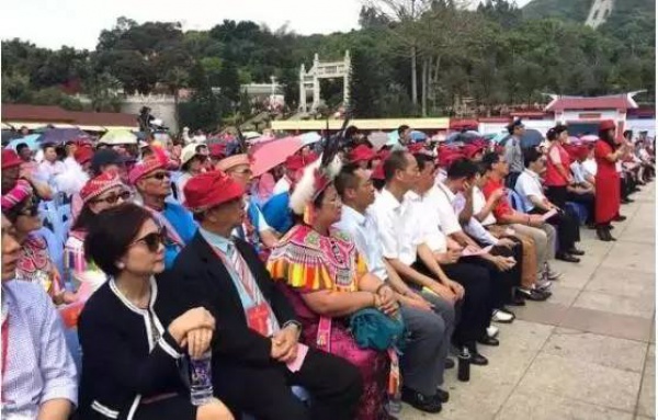 海滄又出名了！昨天幾千人在青礁慈濟(jì)祖宮同時(shí)做這事，轟動(dòng)整個(gè)廈門！
