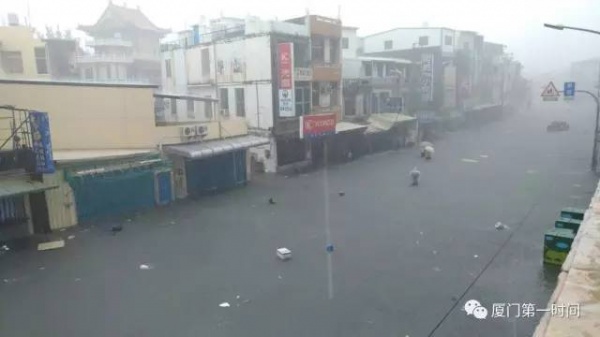 剛剛，“納沙”重創臺灣，登陸風力13級！明早或提前登陸福建！廈門將迎來狂風！暴雨！巨浪！
