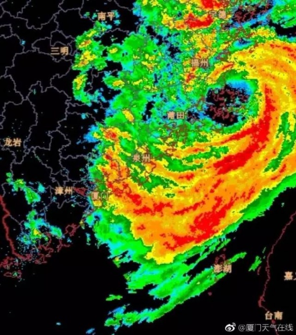 紅色預警！“納沙”今晨在福清登陸！“海棠”緊隨其后！強風+豪雨將橫掃廈門等地…