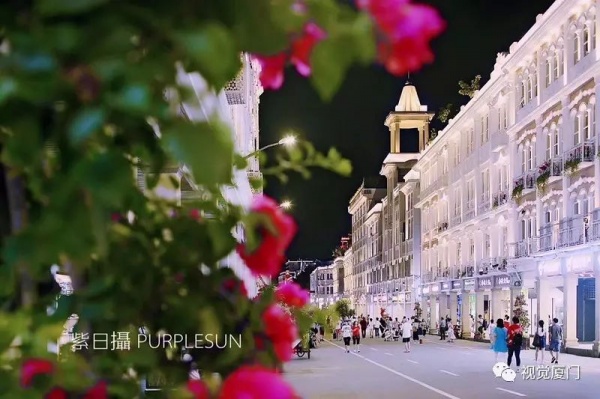 不同時期的廈門中山路夜景，90年代最美，現在效果如金磚